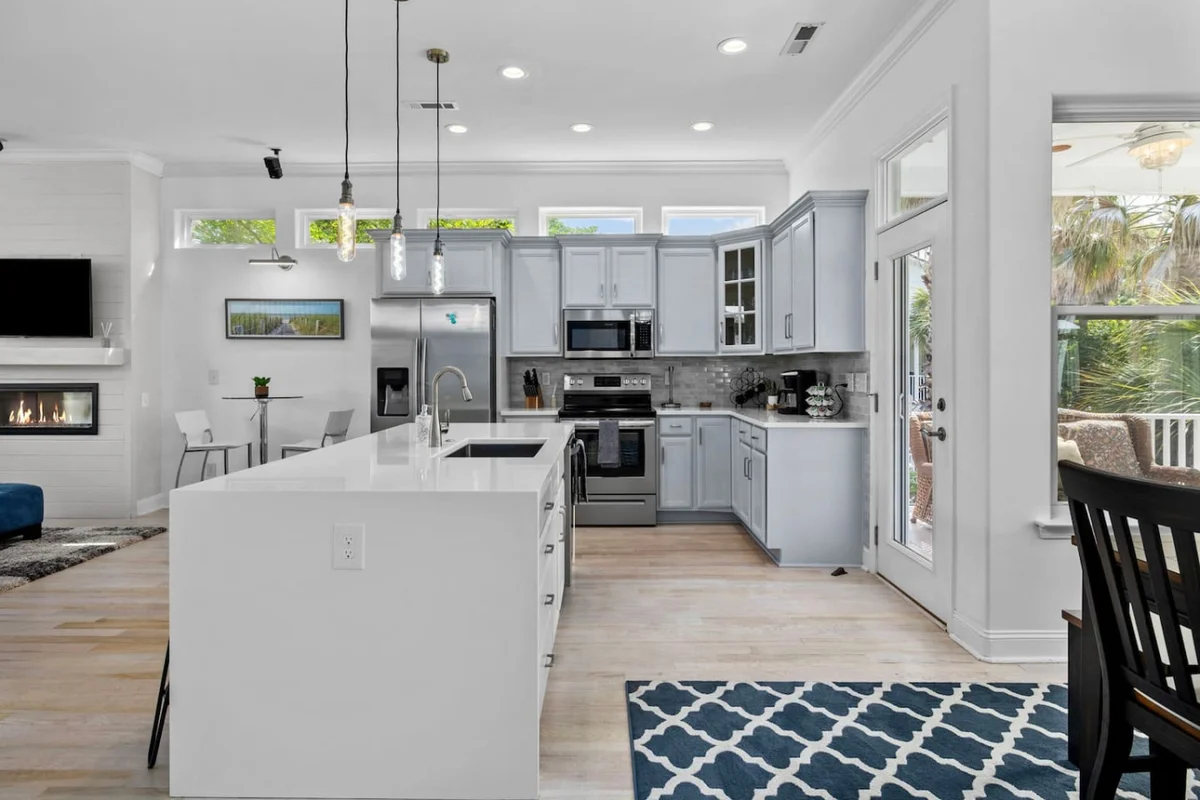 Golf, Fish, Shop! Modern home with Heated Pool, Hot Tub and Elevator #11