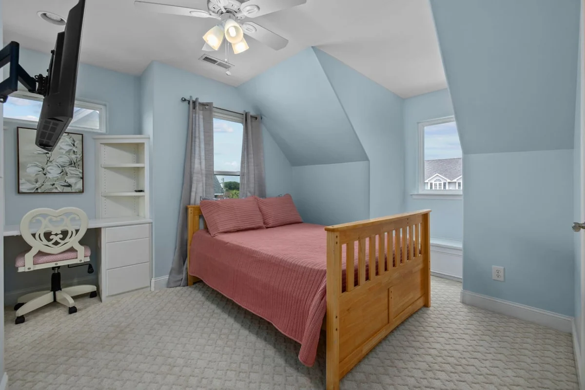 Golf, Fish, Shop! Modern home with Heated Pool, Hot Tub and Elevator #16