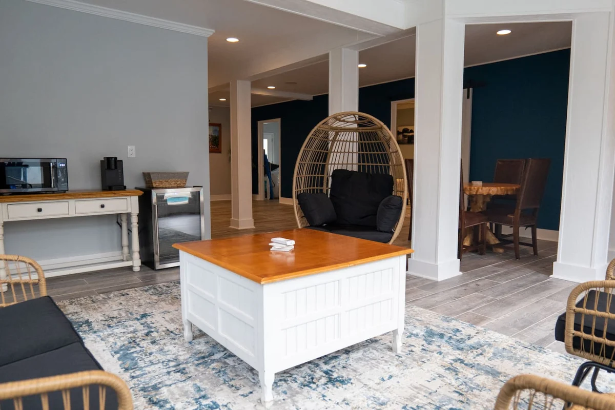 Golf, Fish, Shop! Modern home with Heated Pool, Hot Tub and Elevator #9