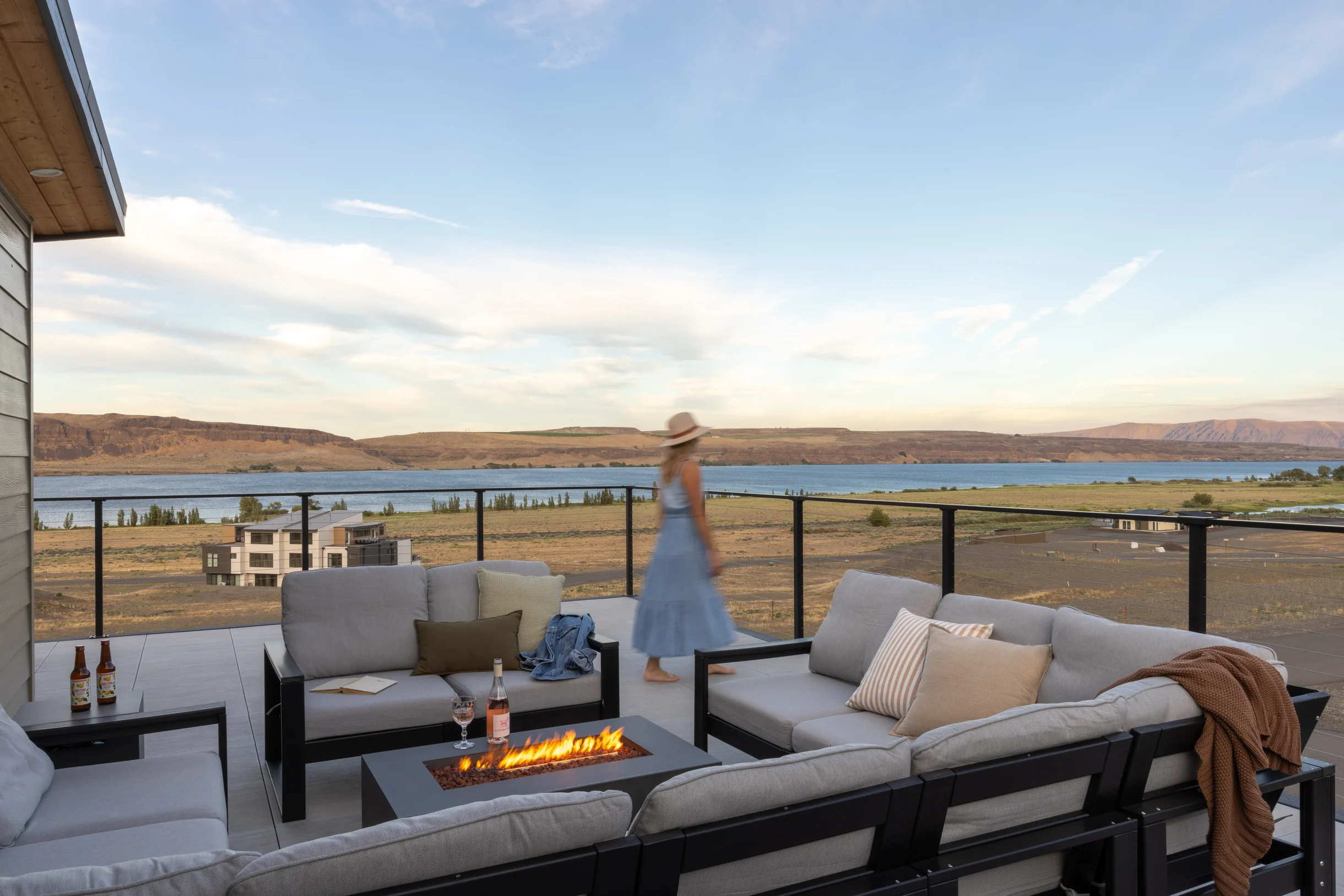 Home in Vantage property photo 1