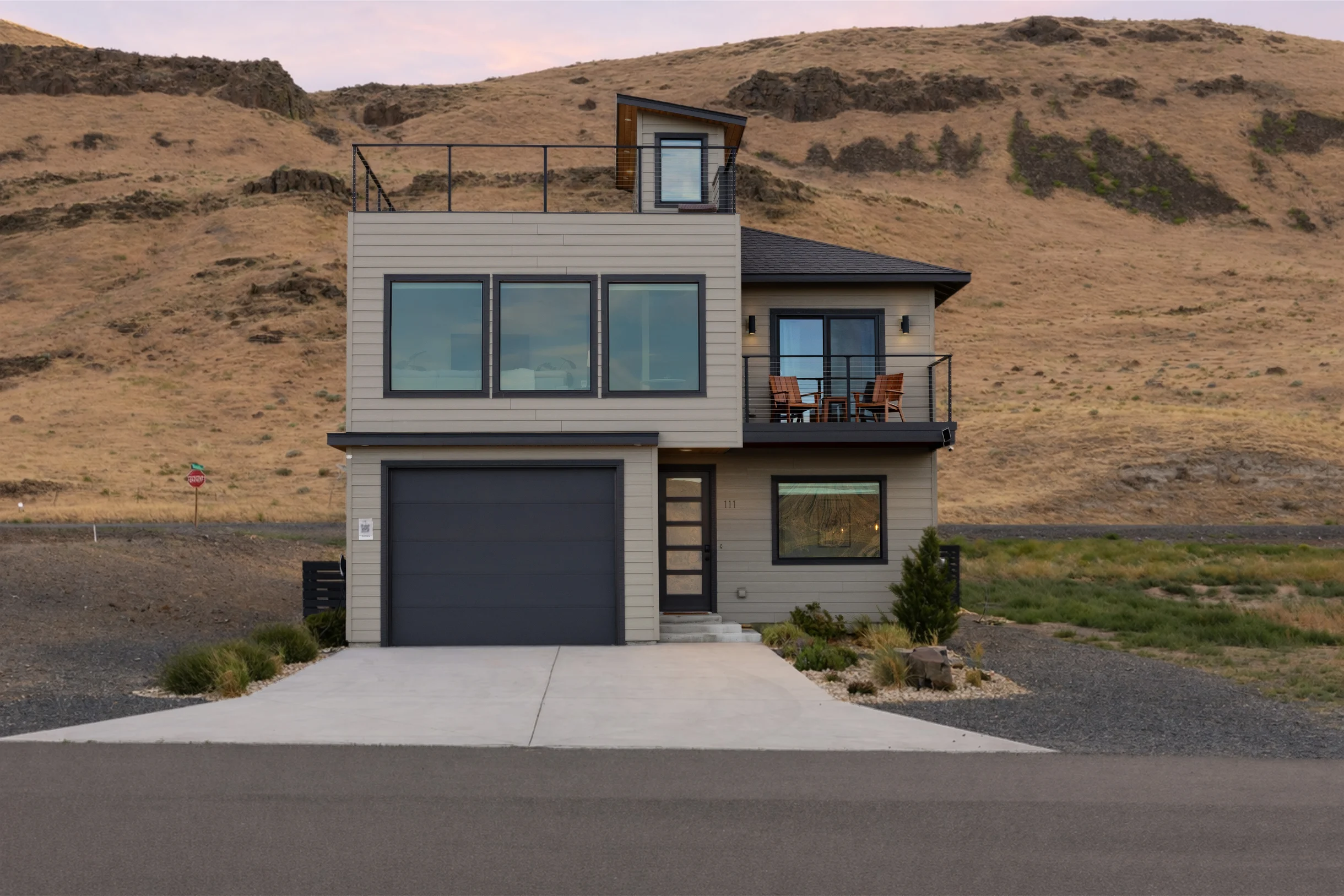 Home in Vantage property photo 4