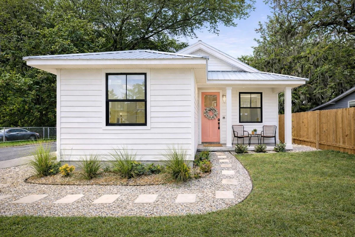 Sunshine Duo — Two Coastal Homes Just Down the Road #136