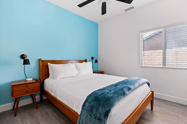 Bedroom 1 image 1