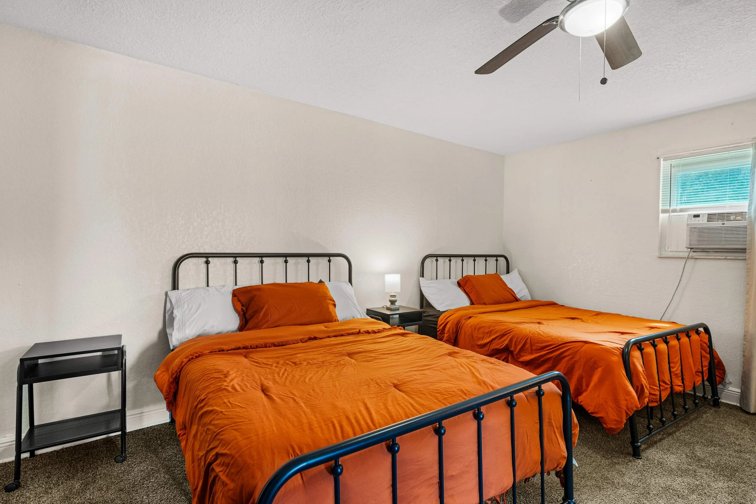 1110 East Lakeshore blvd Upstairs #43