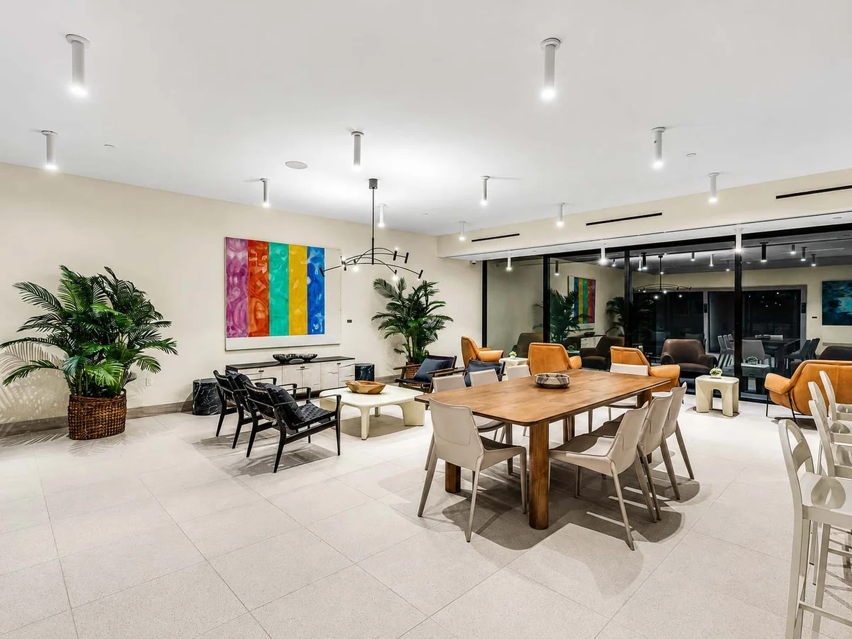 Home in Miami property photo 36