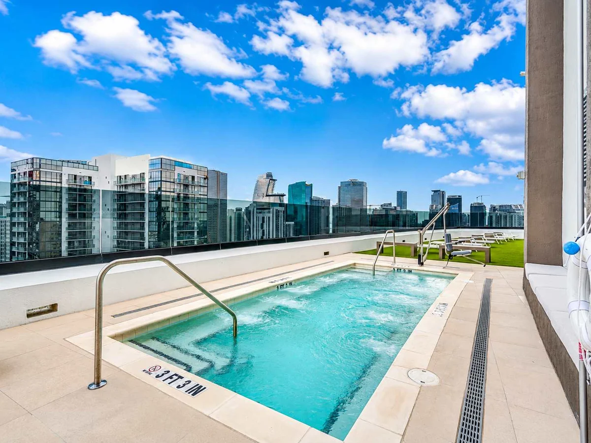 Home in Miami property photo 35