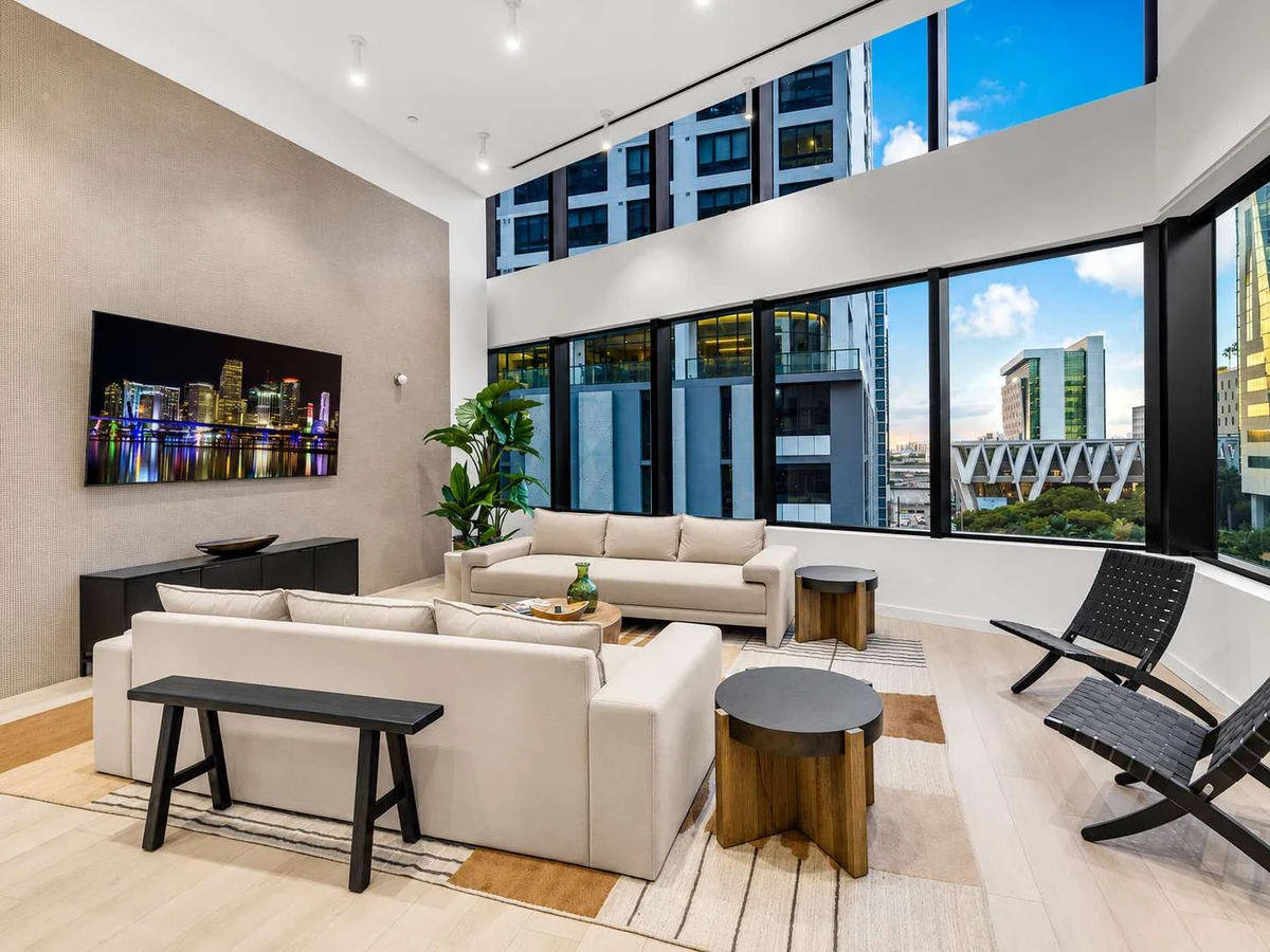 Home in Miami property photo 14