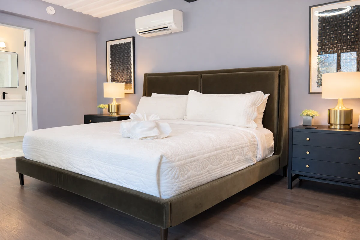 Bedroom 1 image 1