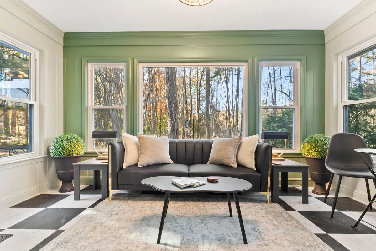 Home in Atlanta property photo 4