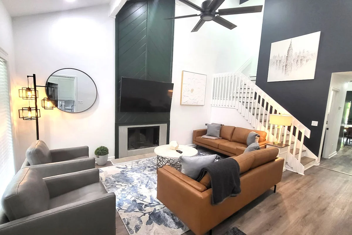 Townhome in Atlanta property photo 3
