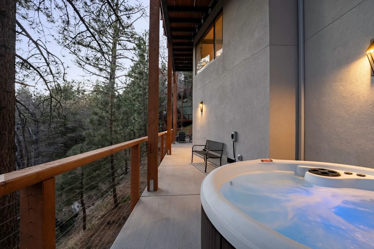 Pine & Paw | Hot Tub, Sauna, Games, Views, Piano #15