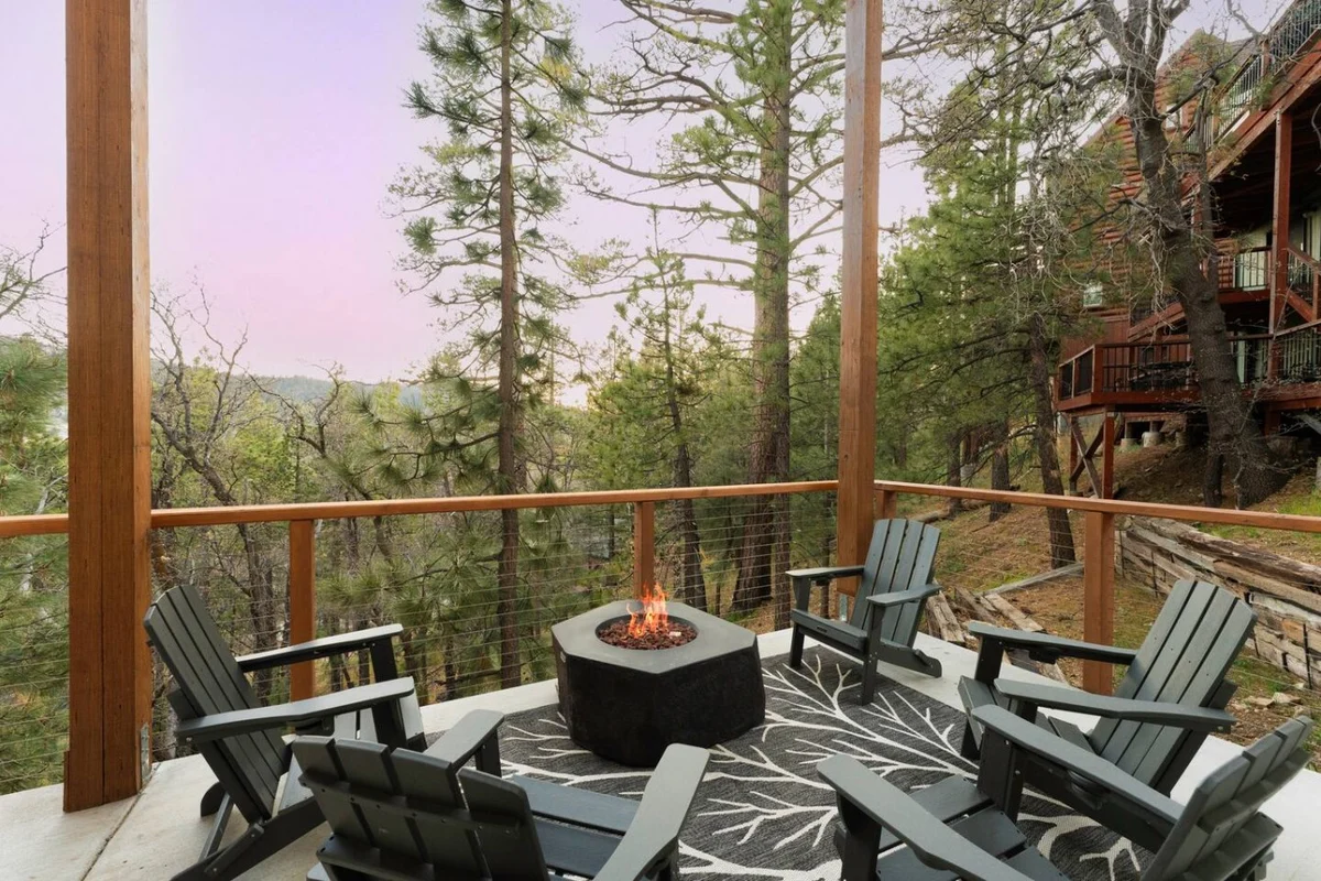 Pine & Paw | Hot Tub, Sauna, Games, Views, Piano #7