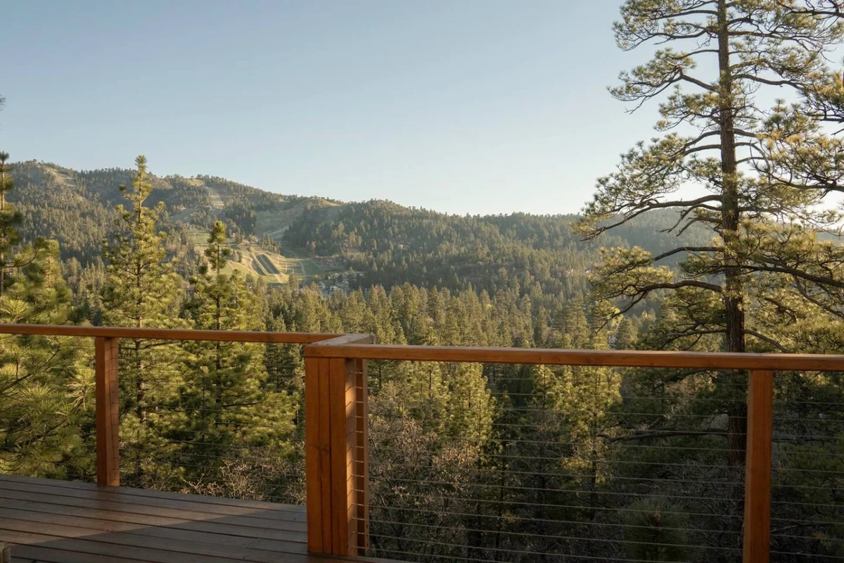 Pine & Paw | Hot Tub, Sauna, Games, Views, Piano #13