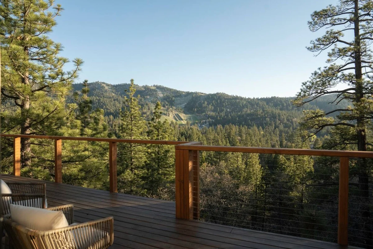 Pine & Paw | Hot Tub, Sauna, Games, Views, Piano #8