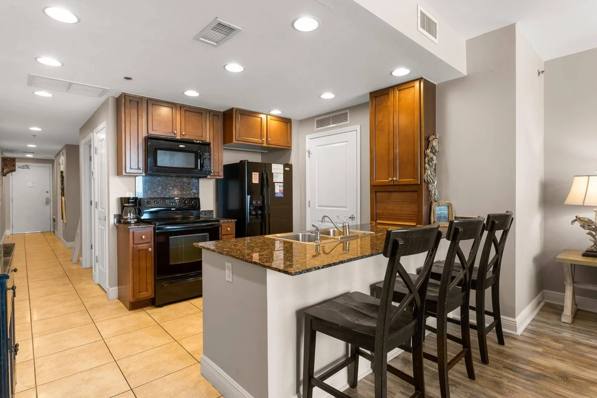 Condo in Panama City Beach property photo 4