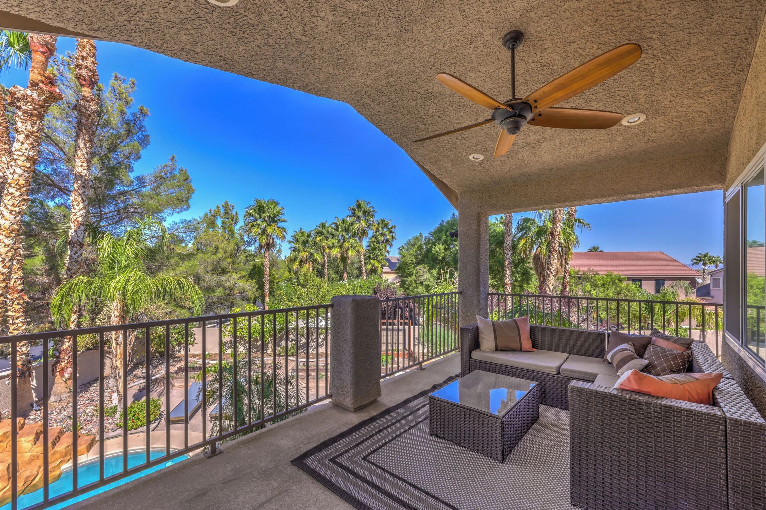 Lux Pool Villa in Green Valley Ranch with Jacuzzi #90