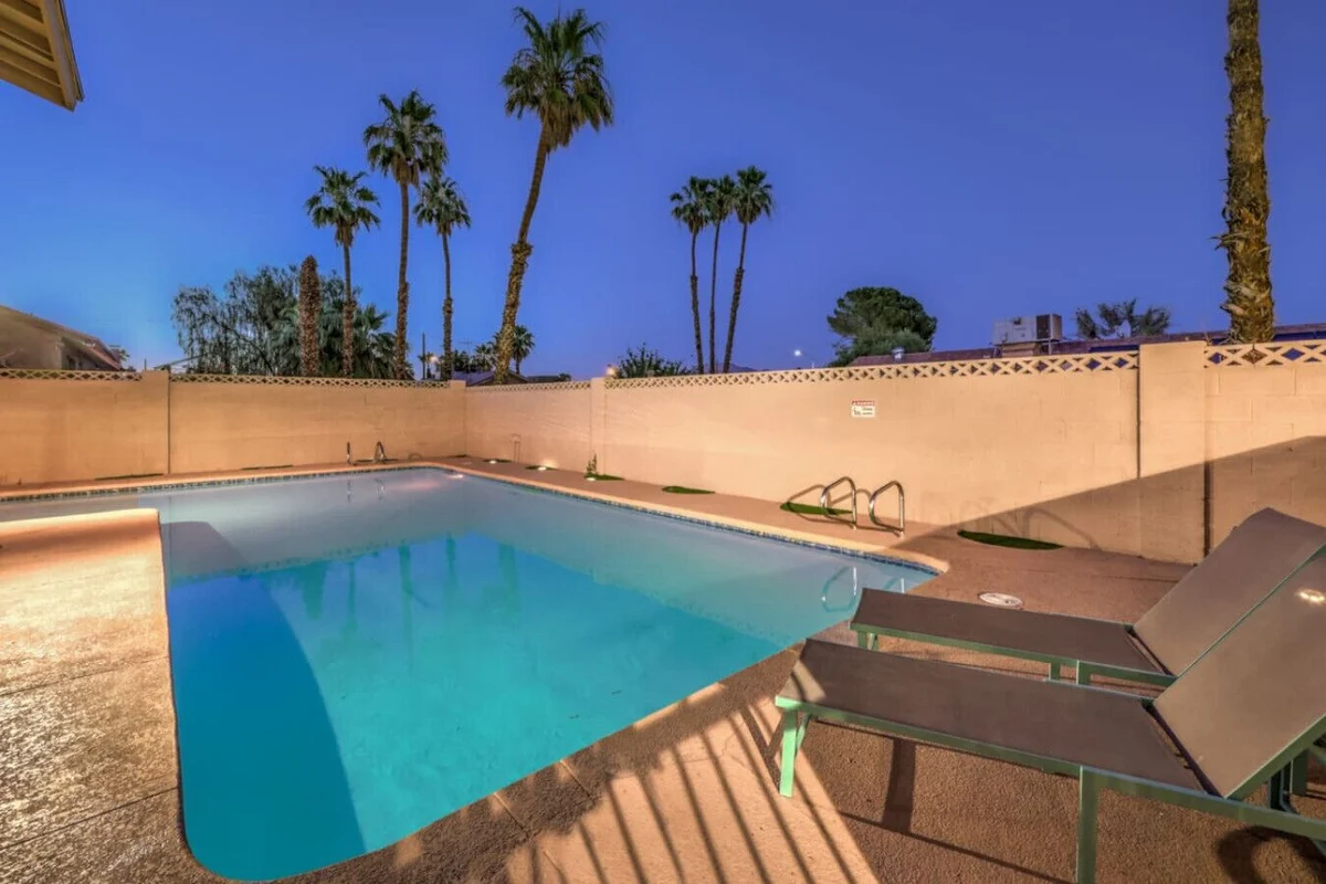 Oasis near STRIP-Lap Pool, Spa, Sauna, Poker, Deck #123