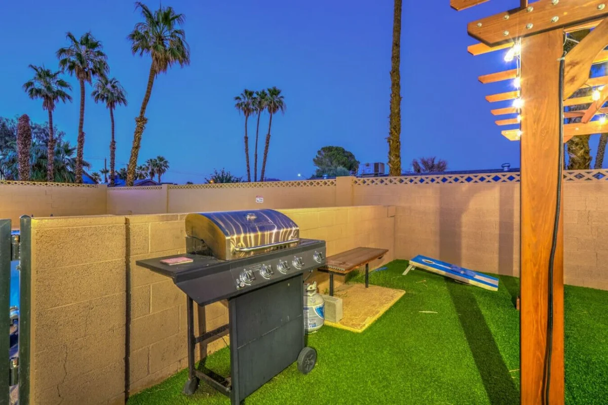 Oasis near STRIP-Lap Pool, Spa, Sauna, Poker, Deck #114
