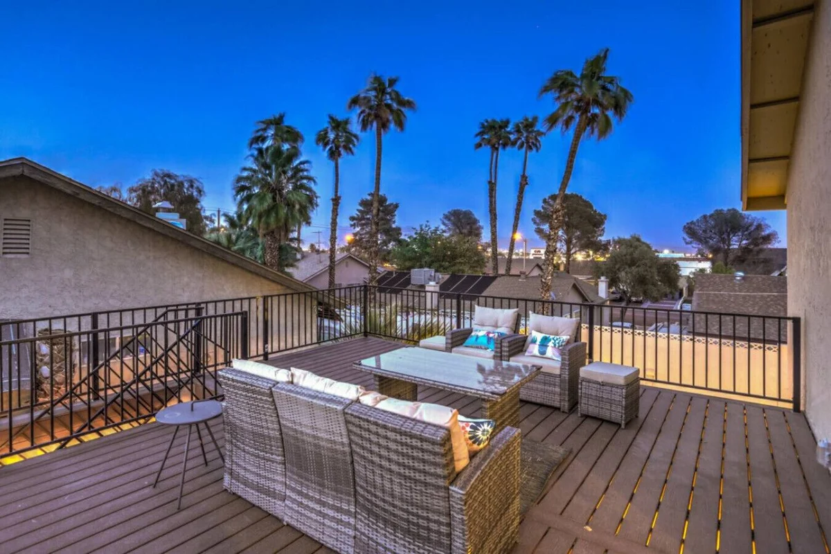 Oasis near STRIP-Lap Pool, Spa, Sauna, Poker, Deck #112