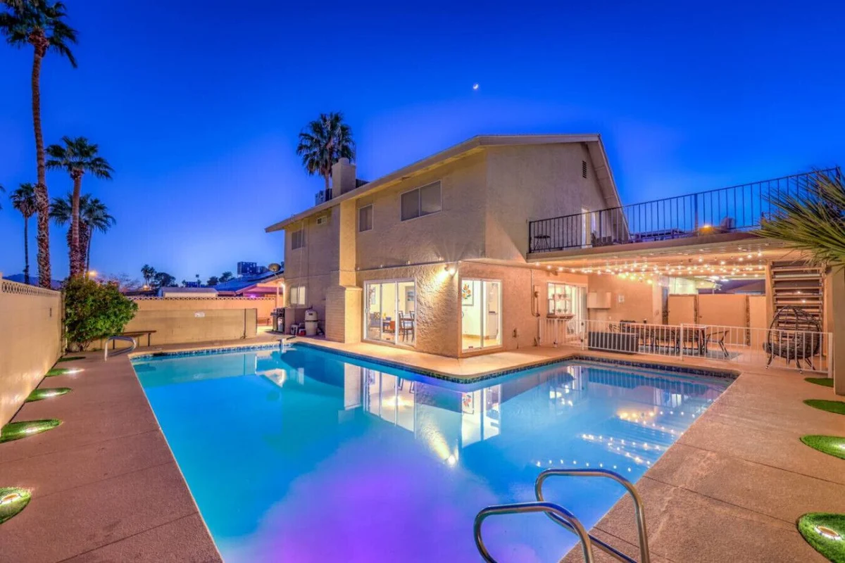 Oasis near STRIP-Lap Pool, Spa, Sauna, Poker, Deck #115