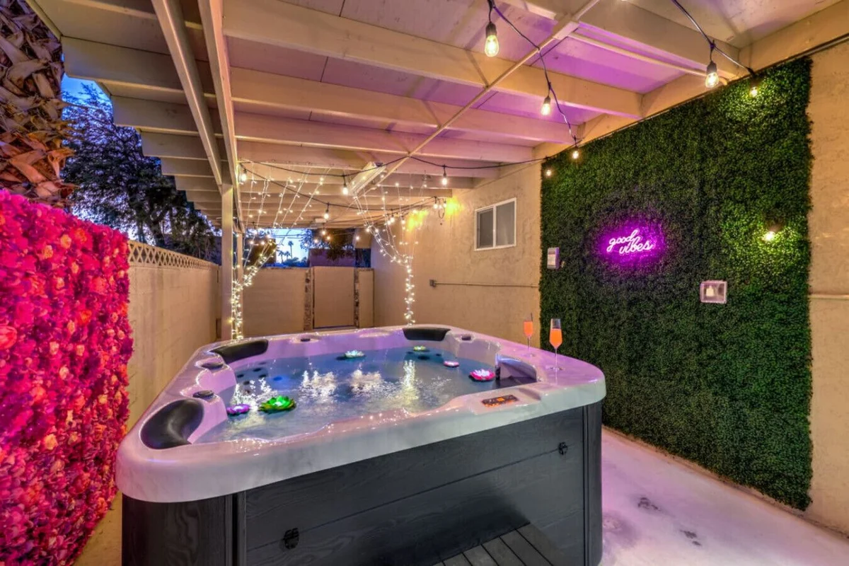 Oasis near STRIP-Lap Pool, Spa, Sauna, Poker, Deck #120