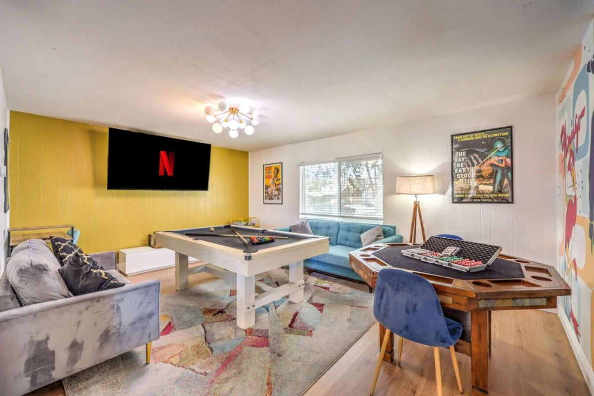 Oasis near STRIP-Lap Pool, Spa, Sauna, Poker, Deck #110