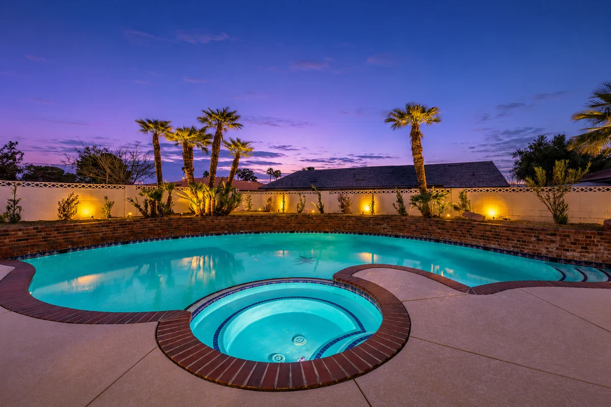 Vegas Strip Pool Villa-4000sf, Spa, Sauna, Theater #122