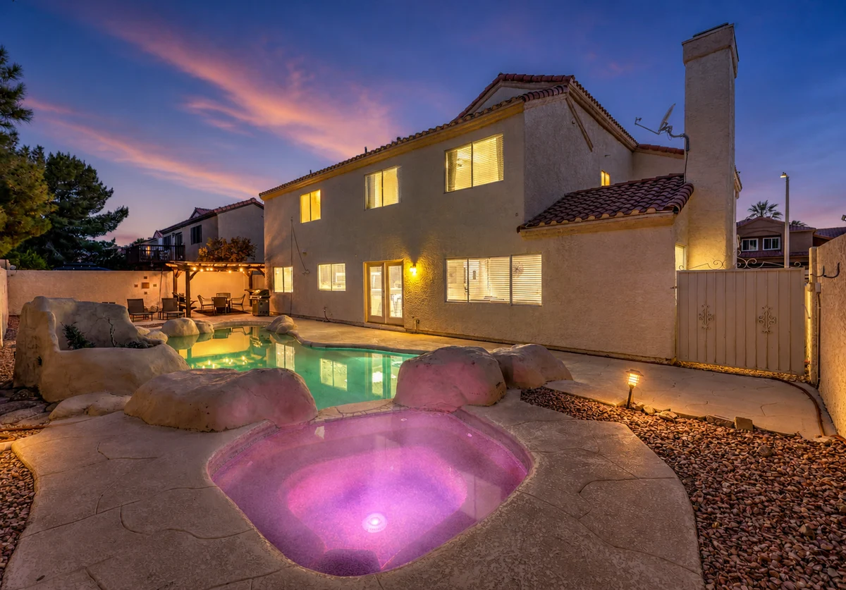 5 BR! Amazing Pool & Spa Retreat 15 Min to Strip #34