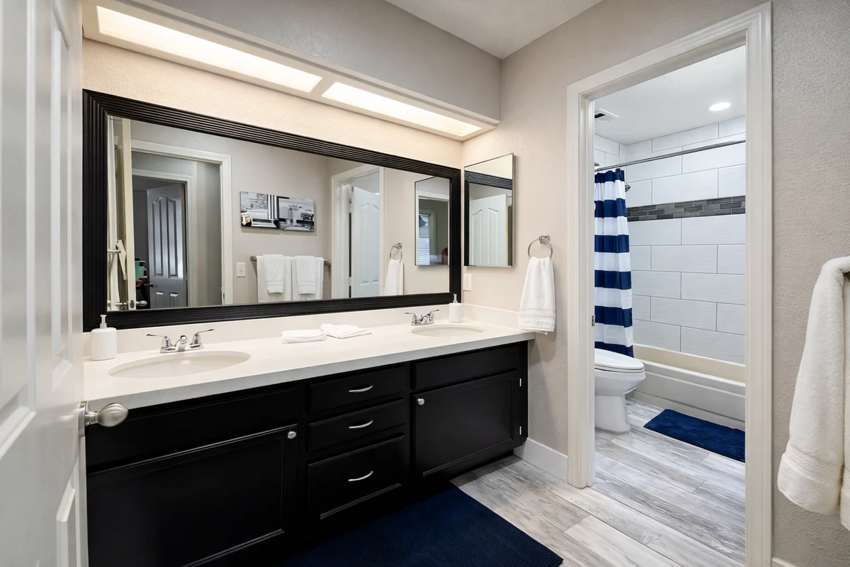 5 BR! Amazing Pool & Spa Retreat 15 Min to Strip #28