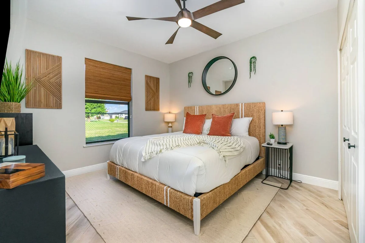 Bedroom 1 image 1