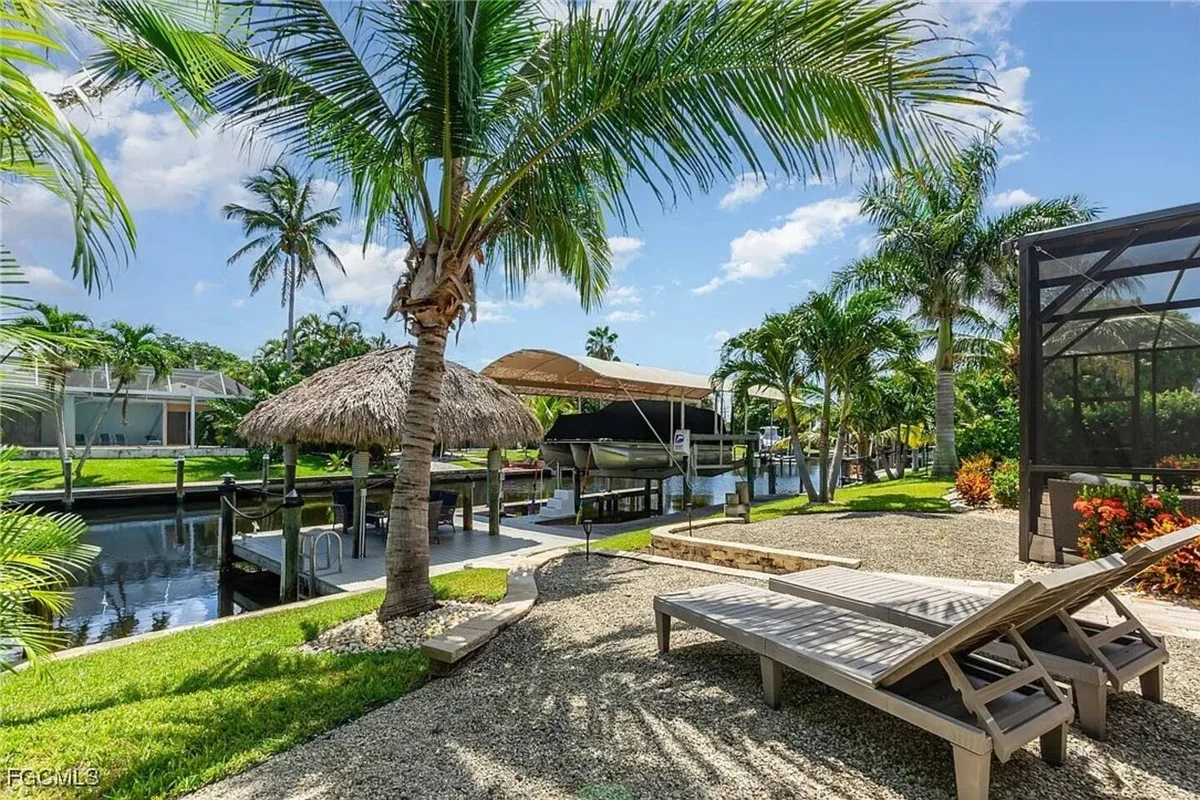 Home in Cape Coral property photo 4