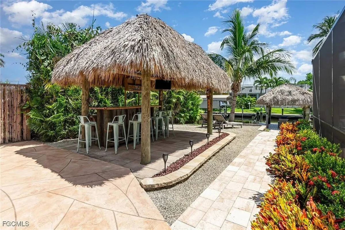 Home in Cape Coral property photo 5