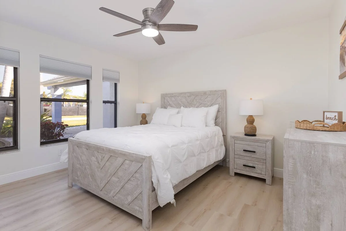 Bedroom 1 image 1