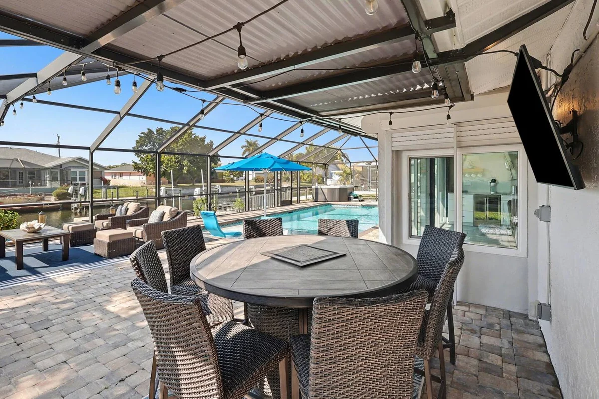 Home in Cape Coral property photo 4