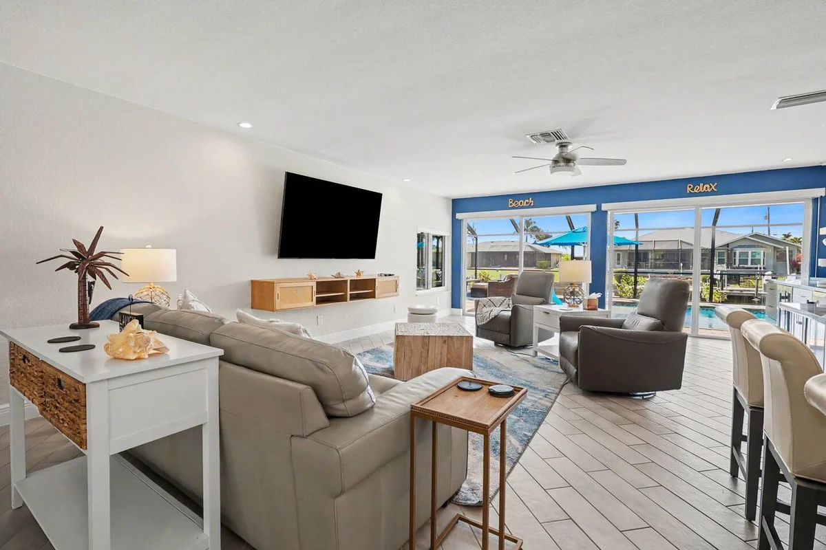 Home in Cape Coral property photo 5