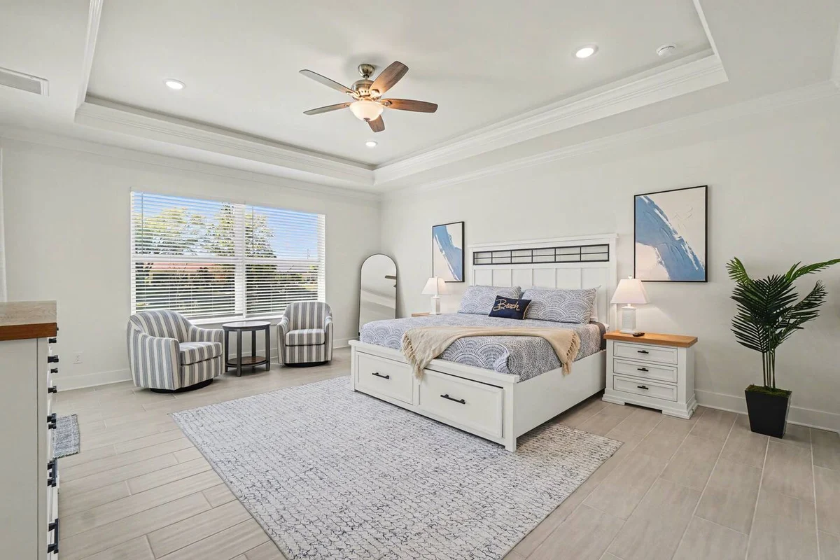 Bedroom 1 image 1