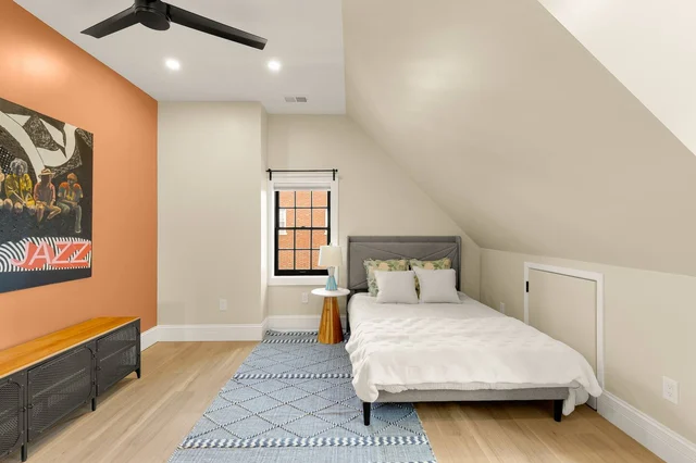 Bedroom 1 image 1