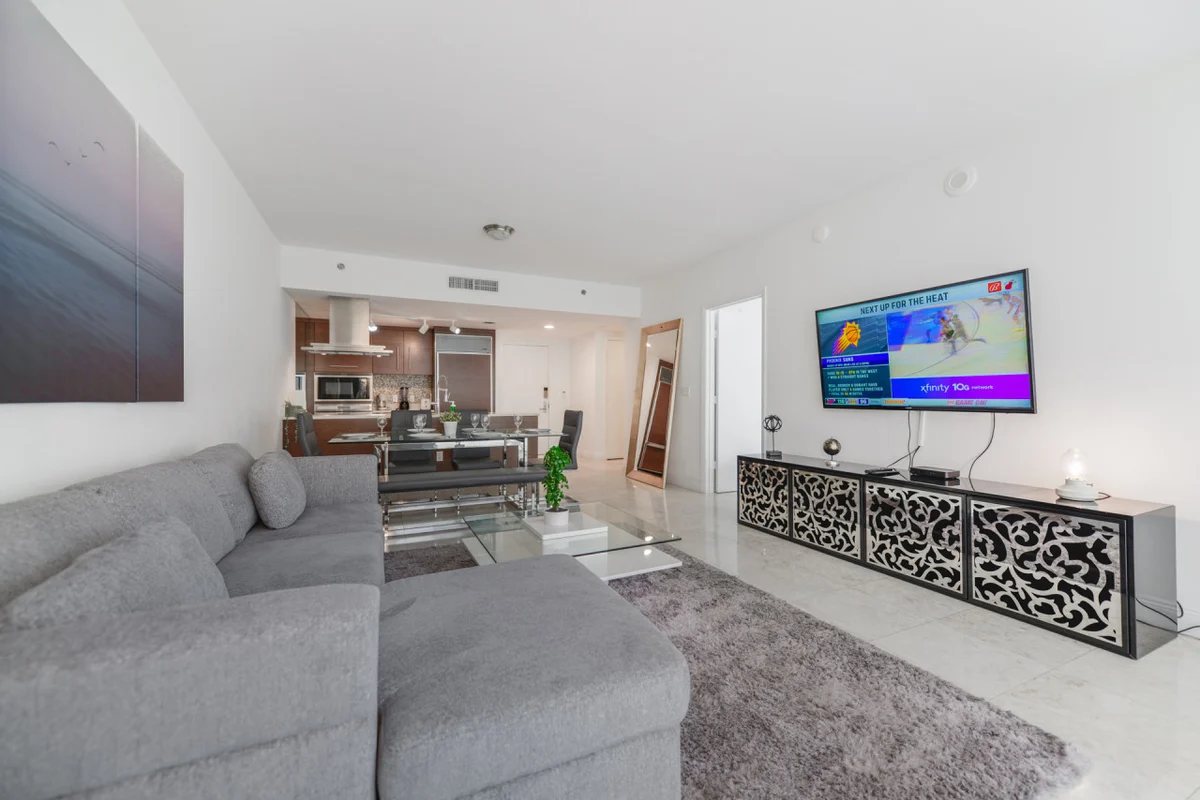 Home in Miami property photo 5