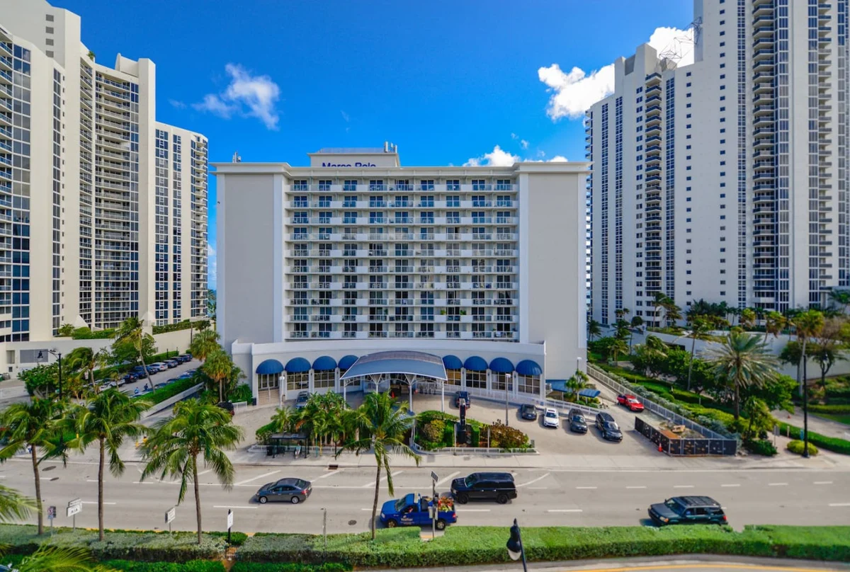 Home in Sunny Isles Beach property photo 2