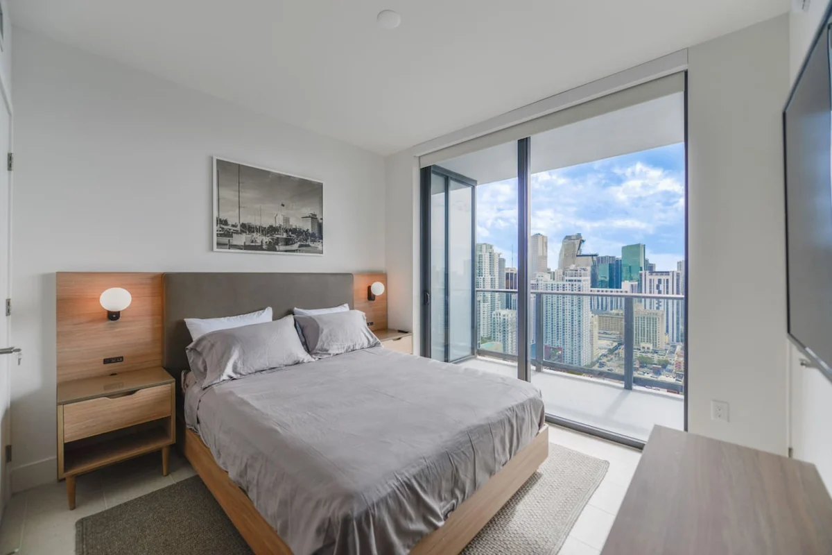 Bedroom 1 image 1