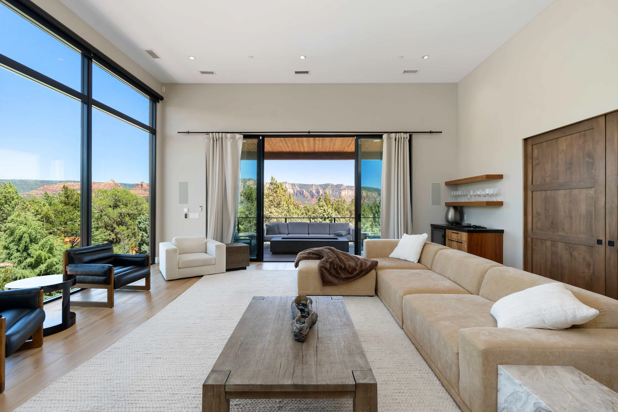 Mesa Vista on Cline #84