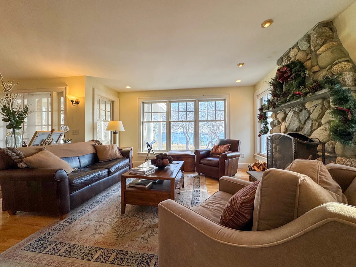 Home in Lamoine property photo 2