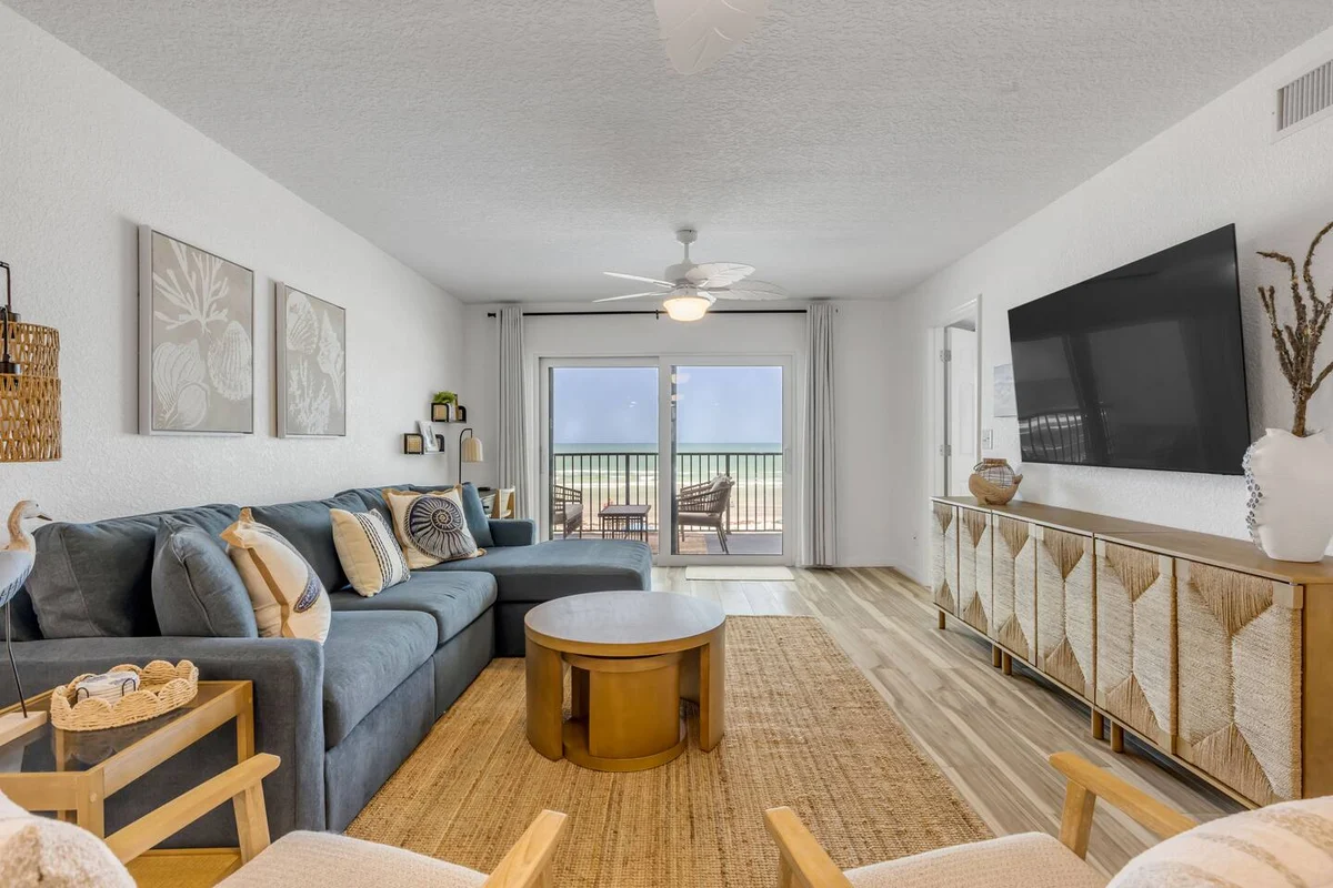 Apartment in Daytona Beach property photo 2