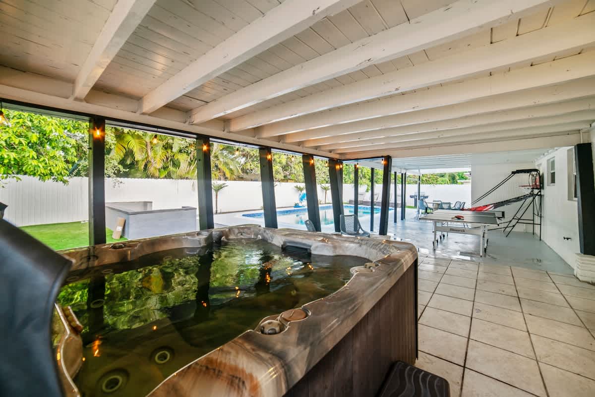 Home in North Miami property photo 3