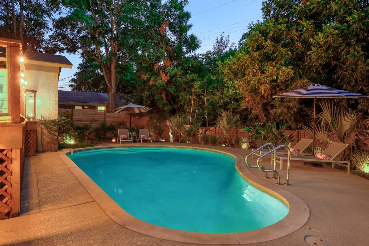 Pool, 2 Miles to Downtown | Bachelorette Favorite #45