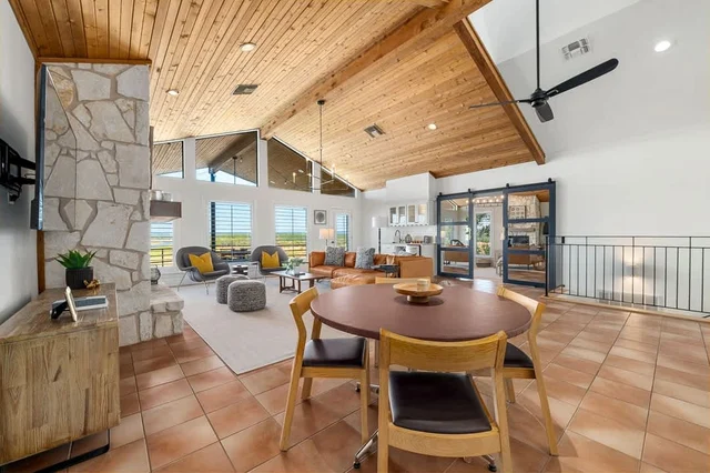 Lake Travis Views, Community Pool + Pickleball #22