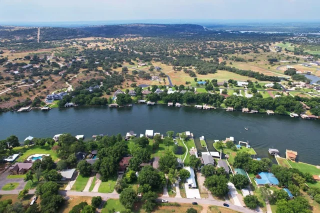 Sleeps 15 | Waterfront Fire Pit, Dock | Lake LBJ #46