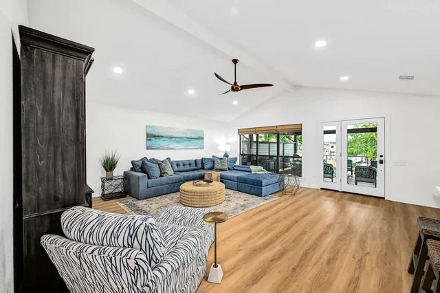 Sleeps 15 | Waterfront Fire Pit, Dock | Lake LBJ #27