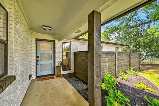 Sleeps 15 | Waterfront Fire Pit, Dock | Lake LBJ #37