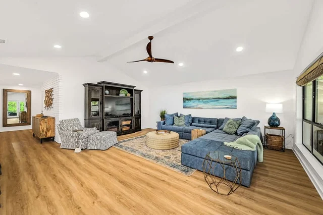 Sleeps 15 | Waterfront Fire Pit, Dock | Lake LBJ #42
